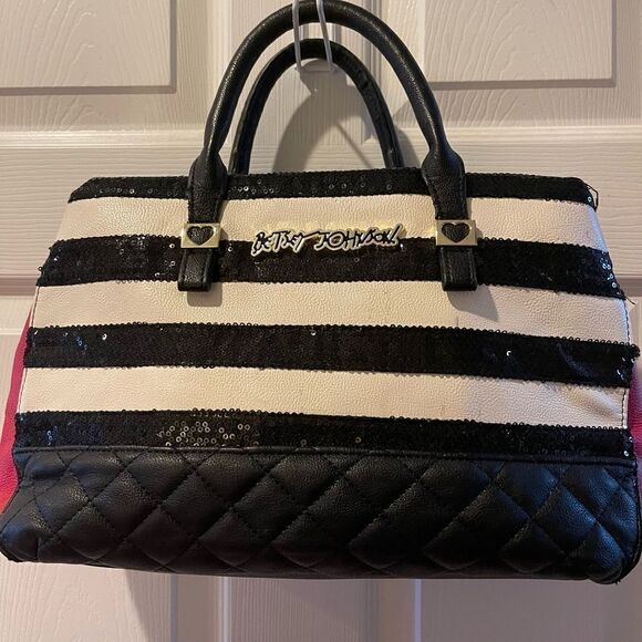 Betsey Johnson off white red and black sequins and quilted Medium satchel - Picture 1 of 16